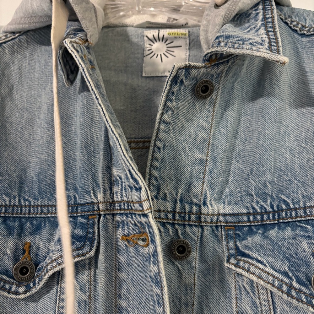 NWT Aerie Jean Jacket w/ Gray Sweatshirt Hood & Sleeves - Picture 2 of 4
